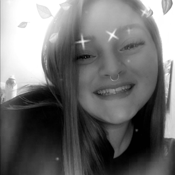 Meet your Posher, Hope - Picture 1 of 1